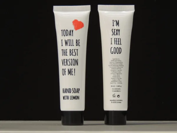The Quotes Collection Hand soap 30ml With hearts.png